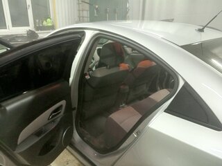 2009 Chevrolet Cruze I, серебристый, 700000 рублей, вид 2