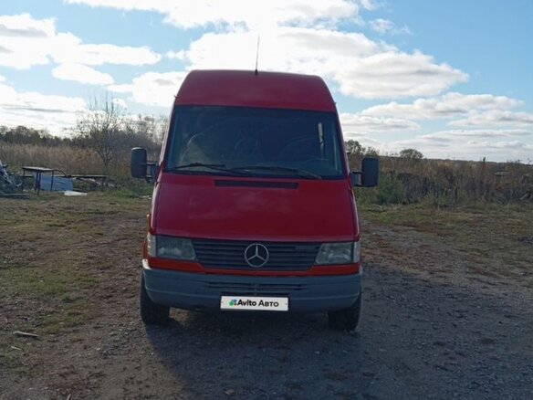 1997 Mercedes-Benz Sprinter Classic, красный, 900000 рублей - вид 1
