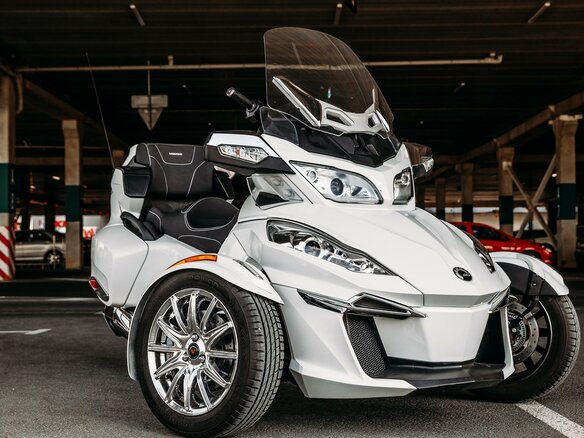 2015 BRP Can-Am Spyder, белый, 1528202 рублей - вид 28