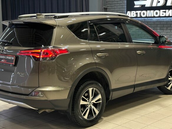2017 Toyota RAV4 IV (XA40) Рестайлинг, коричневый - вид 5