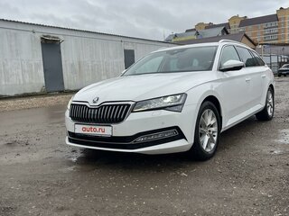 2019 Skoda Superb III Рестайлинг, белый, 2930000 рублей, вид 1