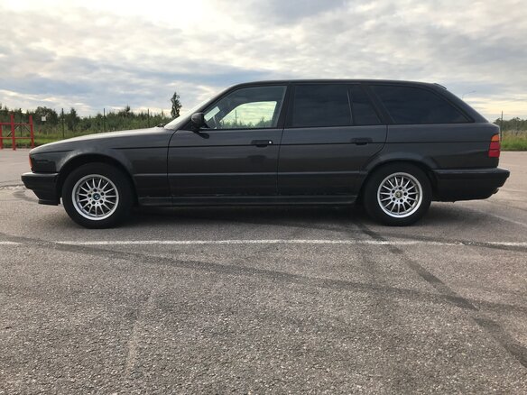1994 BMW 5 серии 520i III (E34), чёрный - вид 13