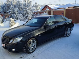2011 Mercedes-Benz E-Класс 200 7G-Tronic IV (W212, S212, C207), чёрный, 1650000 рублей, вид 2