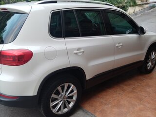 2012 Volkswagen Tiguan I Рестайлинг, белый, 1550000 рублей, вид 2