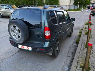 2011 Chevrolet Niva I Рестайлинг, серый, 390000 рублей, вид 3