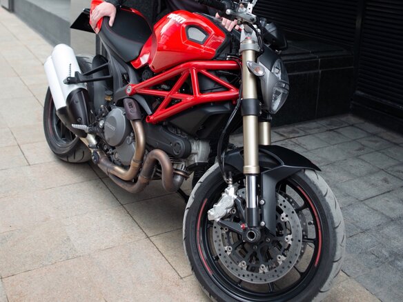 2013 Ducati Monster 1100, красный