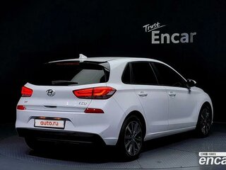 2023 Hyundai i30 III Рестайлинг 2, белый, 1250000 рублей, вид 3