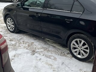 2015 Skoda Rapid I, чёрный, 950000 рублей, вид 3