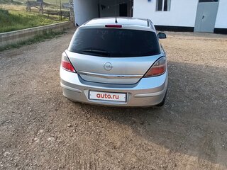 2010 Opel Astra H Рестайлинг, серый, 750000 рублей, вид 3