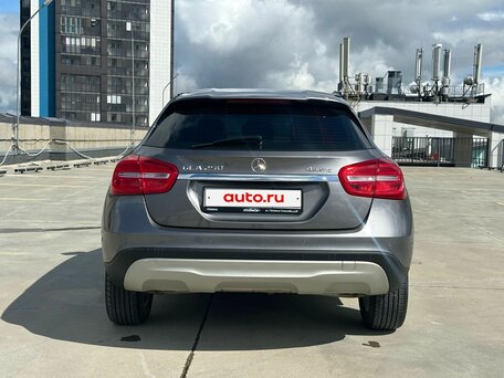 2015 Mercedes-Benz GLA 250 I (X156), серый, 2083000 рублей, вид 4