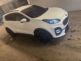 2021 Kia Sportage IV Рестайлинг, белый, 3333333 рублей, вид 2
