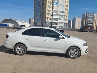 2022 Volkswagen Polo VI, белый, 2000000 рублей, вид 2