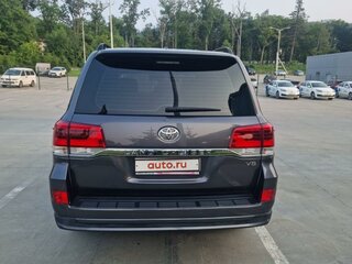 2019 Toyota Land Cruiser 200 Series Рестайлинг 2, серый, 9500000 рублей, вид 5