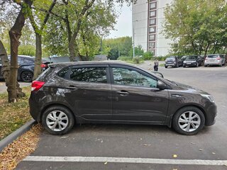2017 Kia Rio III Рестайлинг, коричневый, 1090000 рублей, вид 3