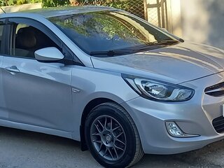 2012 Hyundai Solaris I, серебристый, 580000 рублей, вид 5