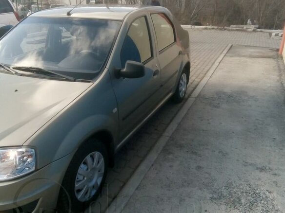 2010 Renault Logan I Рестайлинг, бежевый, 620000 рублей - вид 5