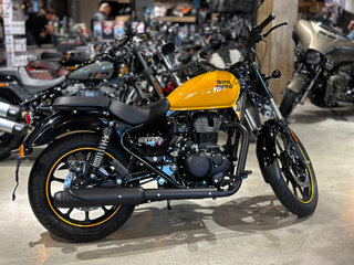 2025 Royal Enfield Meteor, жёлтый, 500000 рублей, вид 3