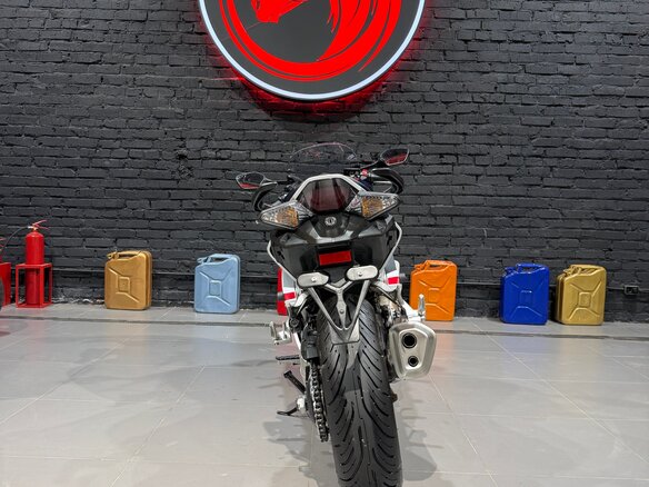 2022 Honda VFR 800, синий - вид 11