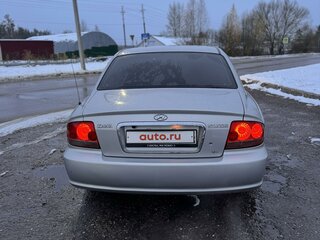 2009 Hyundai Sonata ТагАЗ IV (EF) Рестайлинг, серебристый, 470000 рублей, вид 3