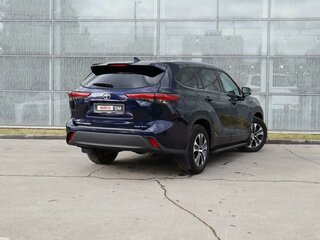 2021 Toyota Highlander IV (XU70), синий, 6100000 рублей, вид 5