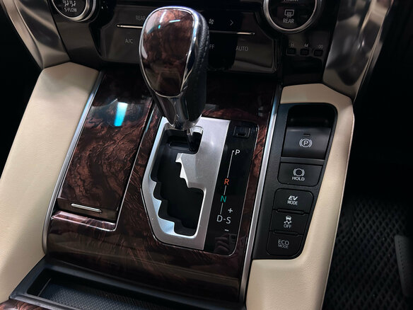 2019 Toyota Alphard III Рестайлинг, бежевый - вид 20