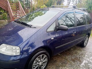 2003 Volkswagen Sharan I Рестайлинг, синий, 740000 рублей, вид 2