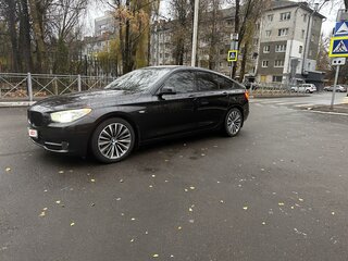 2012 BMW 5 серии Gran Turismo 530d xDrive VI (F10/F11/F07), чёрный, 2100000 рублей, вид 3