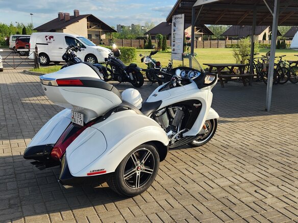 2013 Victory Vision Tour, белый, 5500000 рублей - вид 9