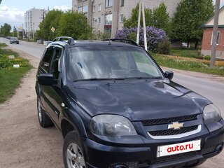 2010 Chevrolet Niva I Рестайлинг, синий, 525000 рублей, вид 3