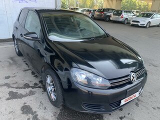 2010 Volkswagen Golf VI, чёрный, 650000 рублей, вид 1