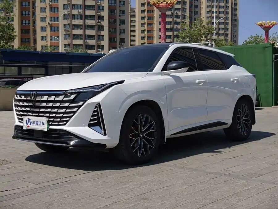 Открыть фотографии: Changan UNI-Z