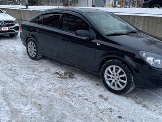 2010 Opel Astra H Рестайлинг, чёрный, 600000 рублей, вид 2