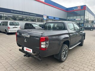 2019 Mitsubishi L200 V Рестайлинг, серый, 2800000 рублей, вид 4