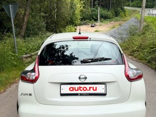 2015 Nissan Juke I Рестайлинг, белый, 1100000 рублей, вид 4