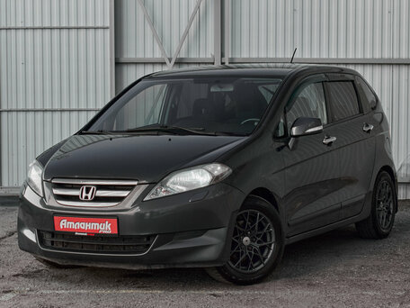 Honda FR-V
