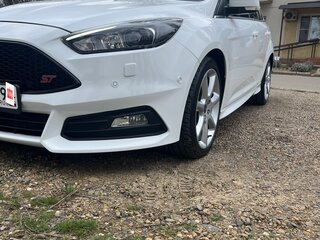 2012 Ford Focus III, белый, 1400000 рублей, вид 2