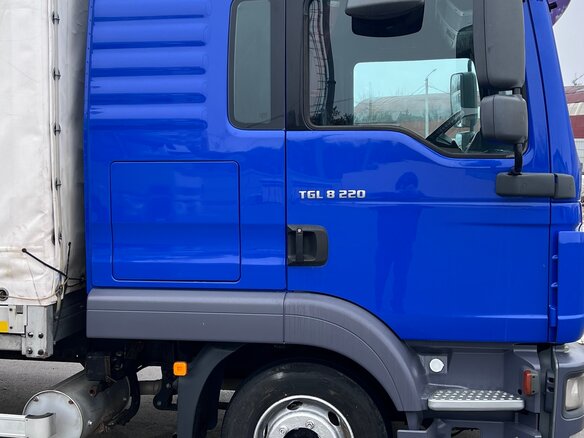 2010 MAN TGL, синий, 4750000 рублей - вид 9