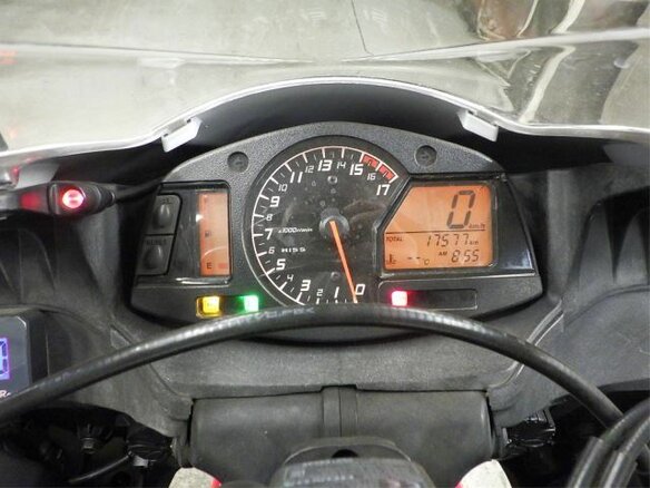 2015 Honda CBR 600RR, белый, 800000 рублей - вид 6
