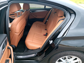 2019 BMW 5 серии 520d xDrive VII (G30/G31/G38), чёрный, 3250000 рублей, вид 4