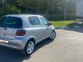 2001 Toyota Vitz I (P10), серебристый, 430000 рублей - вид 3