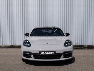 2019 Porsche Panamera 4 Sport Turismo II, серый, 7700000 рублей, вид 3