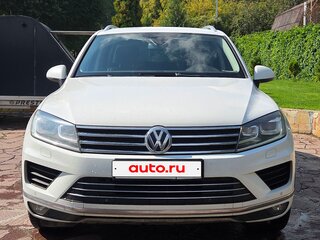 2015 Volkswagen Touareg II Рестайлинг, белый, 2800000 рублей, вид 2