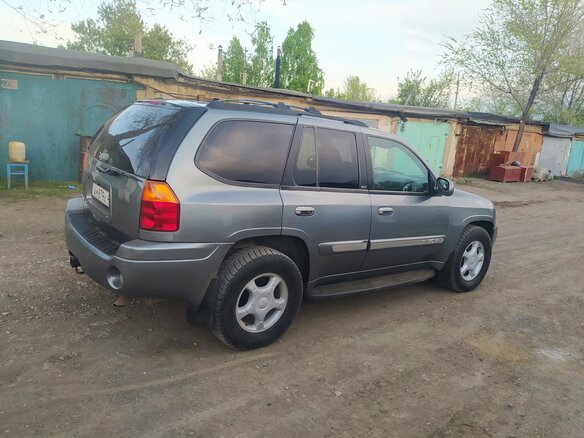 2001 GMC Envoy II (GMT360), зелёный, 600000 рублей - вид 1