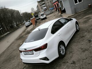 2020 Kia K3 II, белый, 2000000 рублей, вид 3