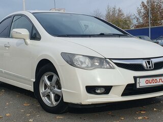 2009 Honda Civic Hybrid VIII Рестайлинг, белый, 850000 рублей, вид 2