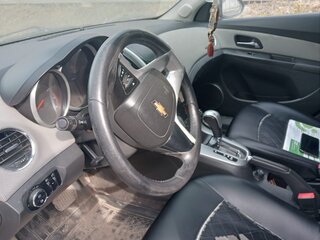 2012 Chevrolet Cruze I, чёрный, 342000 рублей, вид 3