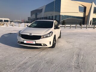 2018 Kia Cerato III Рестайлинг (Classic), белый, 1099000 рублей, вид 5