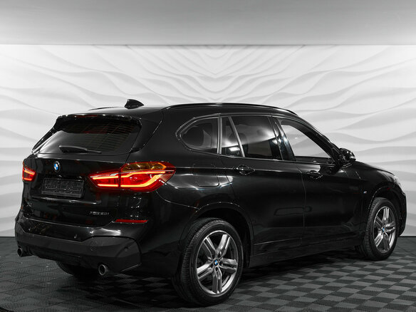 2019 BMW X1 20i xDrive II (F48), чёрный - вид 3