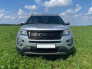 2016 Ford Explorer V Рестайлинг, серебристый, 2068494 рублей, вид 2