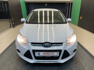 2013 Ford Focus III, белый, 595000 рублей, вид 2